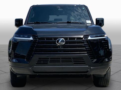 Used 2025 Lexus GX 550 w/ Cold Area Package AWD/4WD image 4
