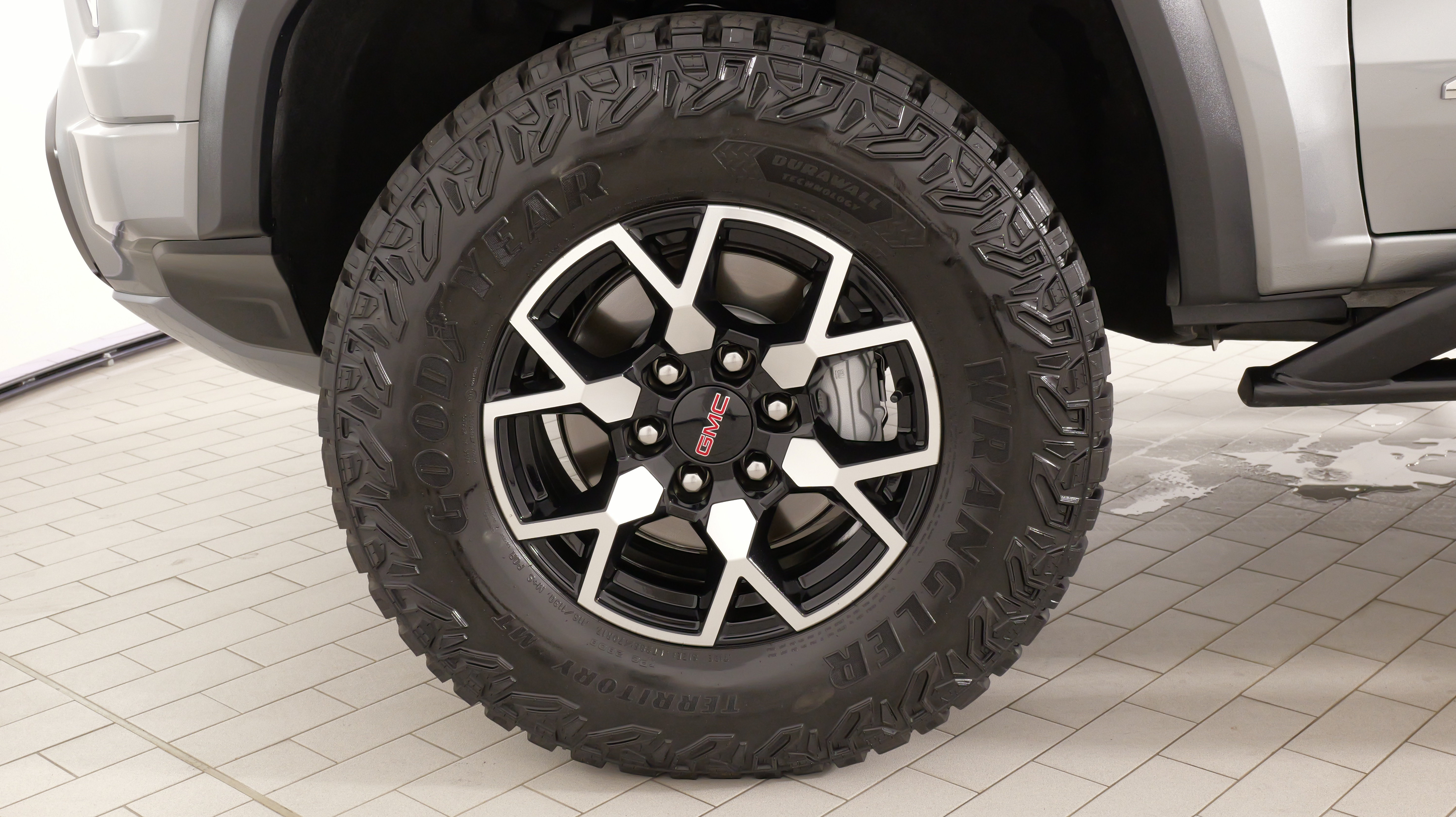Used 2024 GMC Canyon AT4X AWD/4WD image 54