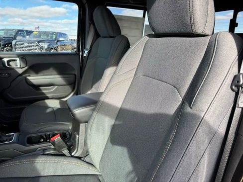 New 2026 Jeep Gladiator Sport image 13