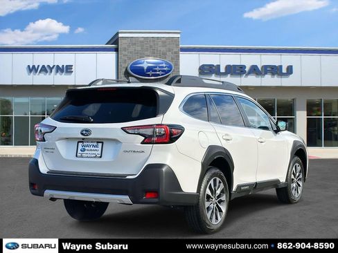 Certified 2025 Subaru Outback Limited image 4