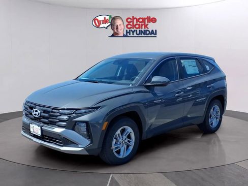 New 2026 Hyundai Tucson SE FWD image 1