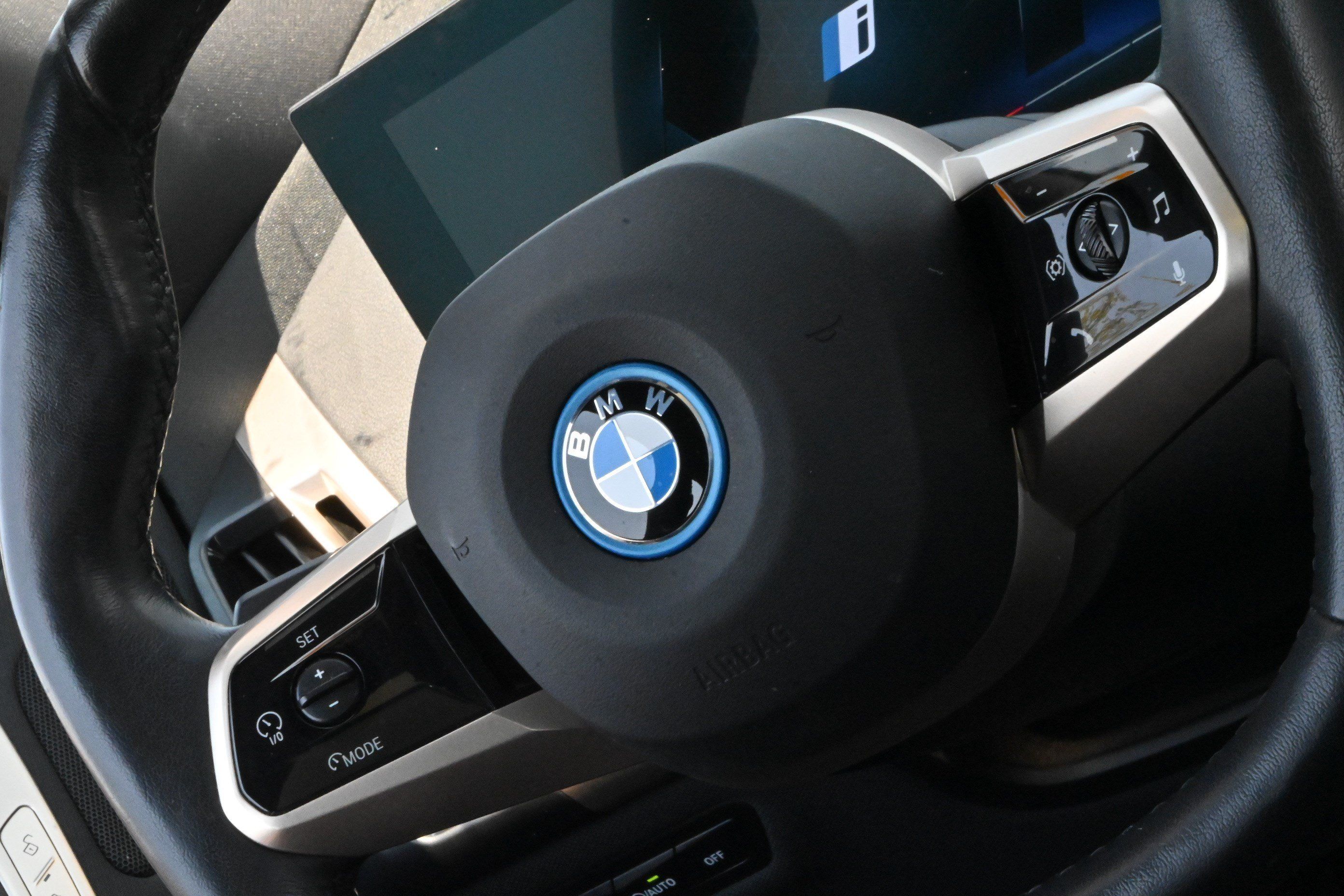Certified 2024 BMW iX xDrive50 AWD/4WD image 23