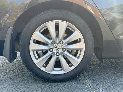 Used 2011 Honda Accord EX-L image 7