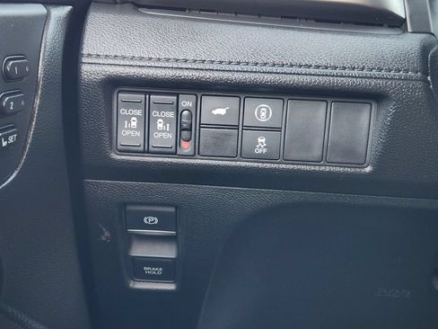 Used 2021 Honda Odyssey EX-L image 16