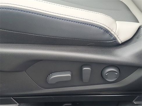 New 2025 Subaru Forester Limited image 20