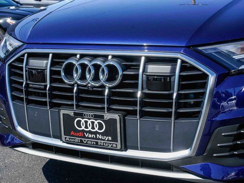 Used 2022 Audi Q7 2.0T Premium Plus w/ Premium Plus Package AWD/4WD image 8