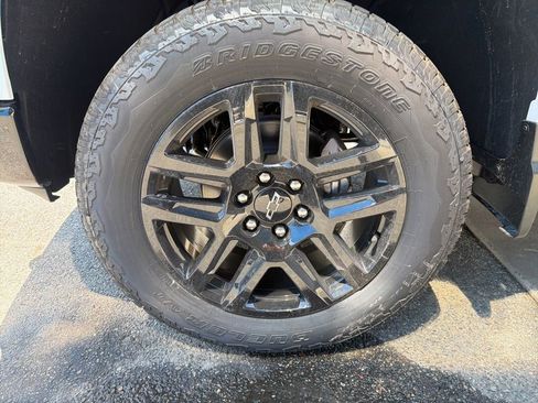 New 2026 Chevrolet Silverado 1500 LT Trail Boss w/ Safety Package AWD/4WD image 25