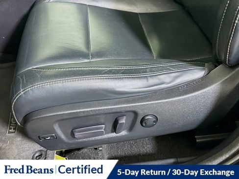 Used 2015 Toyota Highlander XLE image 21