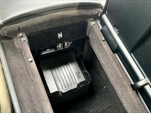 Used 2019 Mercedes-Benz S 560 Sedan image 35