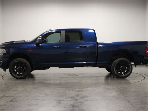 Used 2023 RAM 2500 Laramie AWD/4WD image 5
