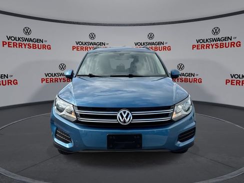 Used 2017 Volkswagen Tiguan S FWD image 3