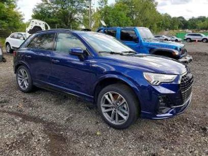Used 2025 Audi Q3 2.0T Premium w/ Convenience Package