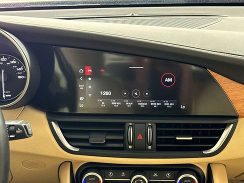 Used 2021 Alfa Romeo Giulia Ti w/ Premium Package image 18