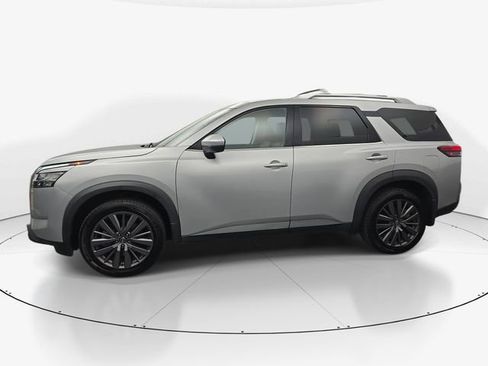 Used 2023 Nissan Pathfinder SL w/ SL Premium Package AWD/4WD image 7