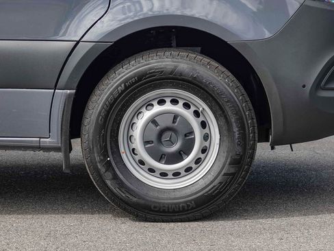 New 2025 Mercedes-Benz Sprinter 2500 image 10