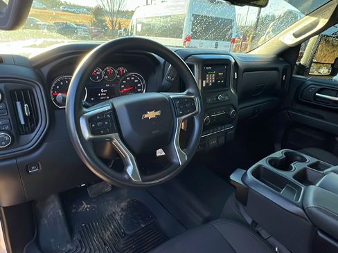 Used 2022 Chevrolet Silverado 2500 Custom w/ Gooseneck/5TH Wheel Package image 25