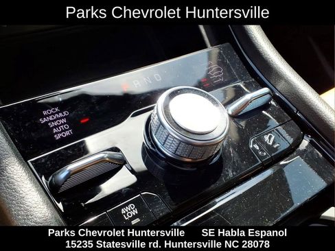 Used 2023 Jeep Grand Cherokee L Summit w/ Advanced Protech Group IV AWD/4WD image 9