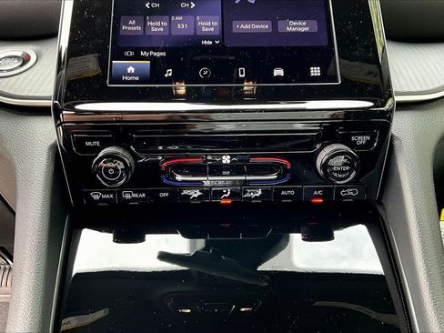 New 2026 Jeep Grand Cherokee Laredo AWD/4WD image 16