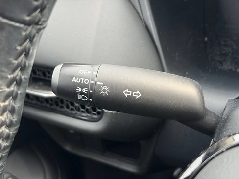 Used 2023 Honda HR-V EX-L image 21