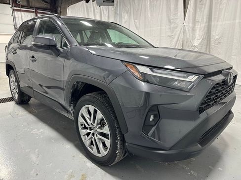 Used 2025 Toyota RAV4 XLE Premium image 1