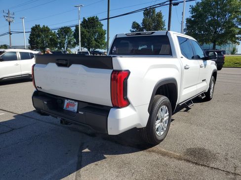New 2026 Toyota Tundra SR5 AWD/4WD image 4