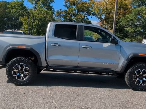 Certified 2024 GMC Canyon AT4X image 9
