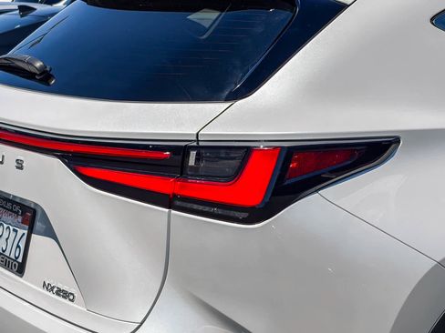 Used 2024 Lexus NX 250 FWD image 8