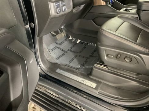 Used 2021 Chevrolet Tahoe High Country image 16