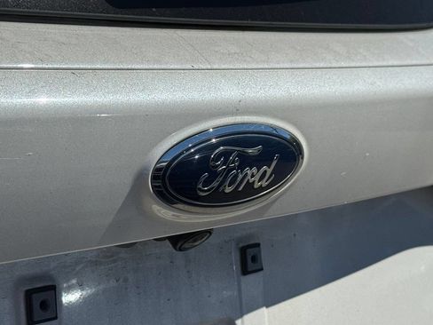 Used 2018 Ford Escape Titanium FWD image 17