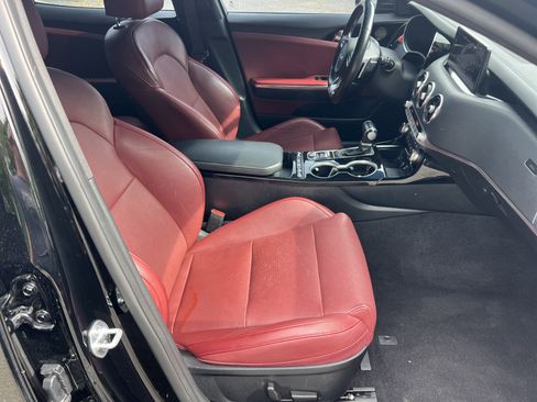 Used 2022 Kia Stinger GT-Line w/ Sun & Sound Package image 13