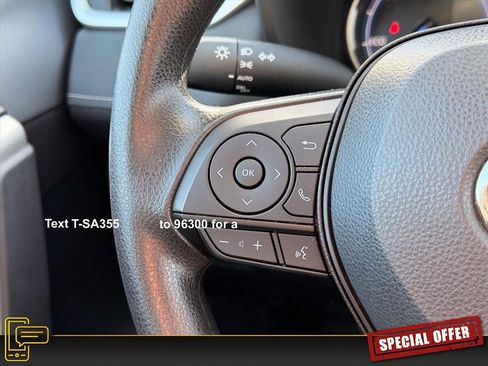 Used 2025 Toyota RAV4 XLE image 16