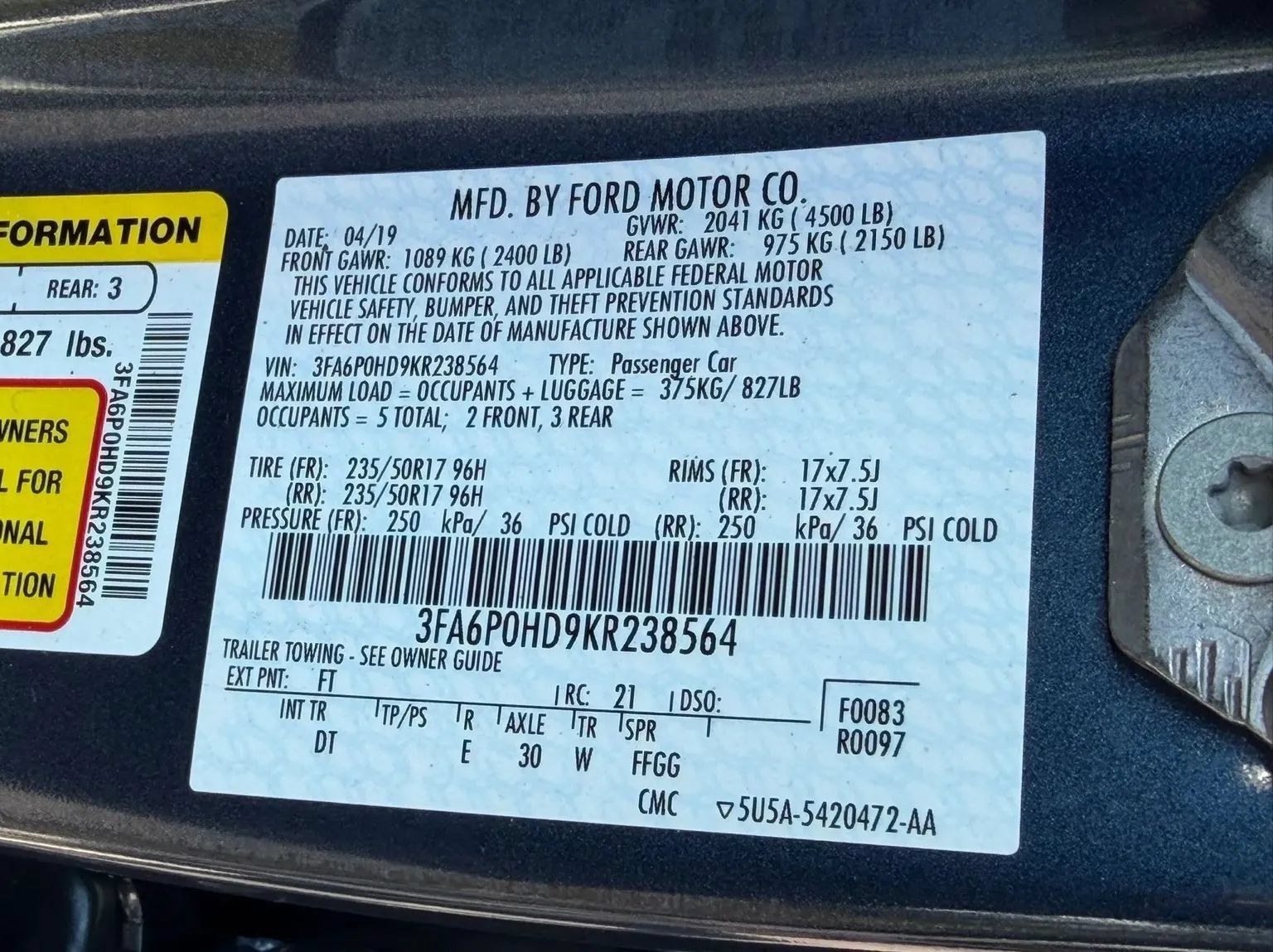 Used 2019 Ford Fusion SE FWD image 36
