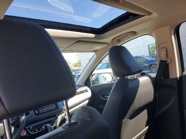 Used 2020 Honda HR-V EX-L image 11