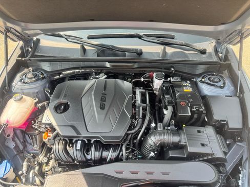 Used 2025 Hyundai Sonata SE FWD image 35
