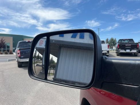 Used 2019 RAM 1500 Big Horn AWD/4WD image 30