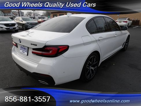 Used 2022 BMW 540i xDrive w/ M Sport Package image 5