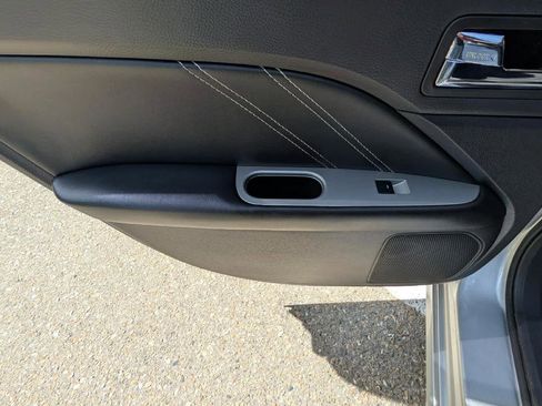 Used 2010 Ford Fusion Sport image 14