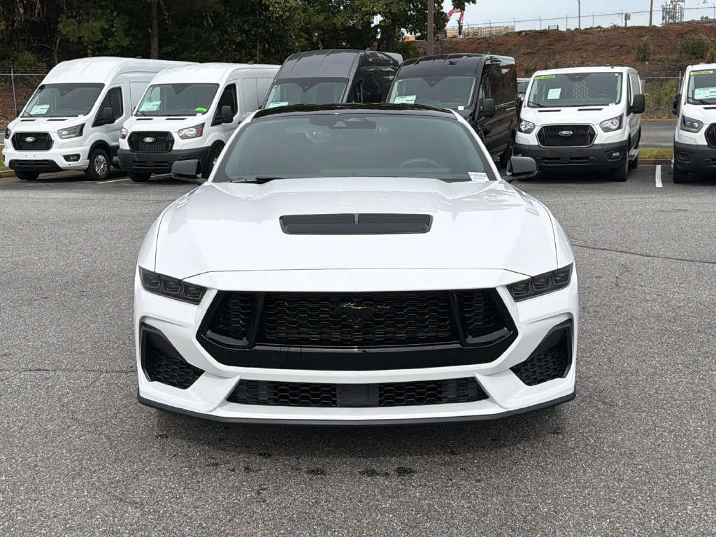 Used 2025 Ford Mustang GT Premium RWD image 2