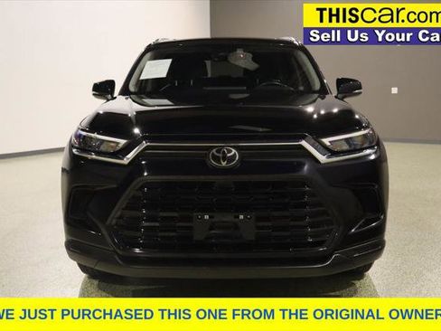 Used 2024 Toyota Grand Highlander XLE AWD/4WD image 2