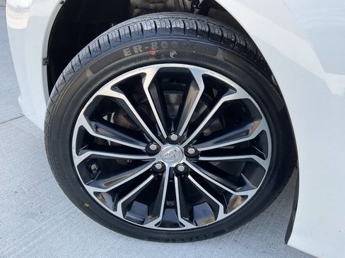 Used 2016 Toyota Corolla S image 43