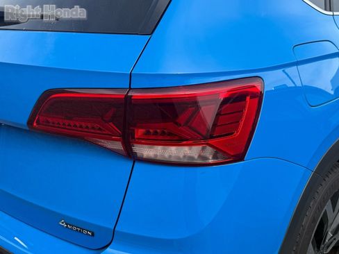 Used 2022 Volkswagen Taos SEL image 12