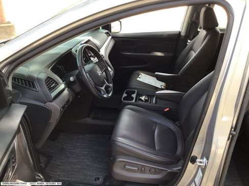 Used 2023 Honda Odyssey EX-L image 7