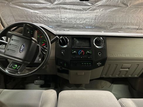 Used 2010 Ford F250 Lariat AWD/4WD image 11