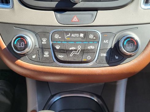 Used 2016 Chevrolet Malibu Hybrid w/ Leather Package FWD image 37