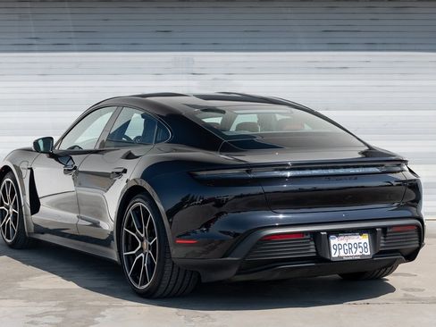 Certified 2024 Porsche Taycan 4S image 3