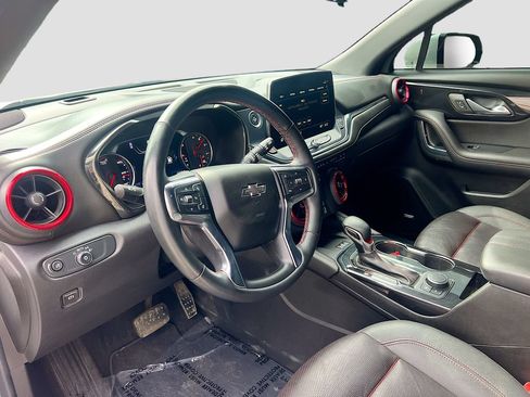 Used 2024 Chevrolet Blazer RS w/ Driver Confidence II Package FWD image 9
