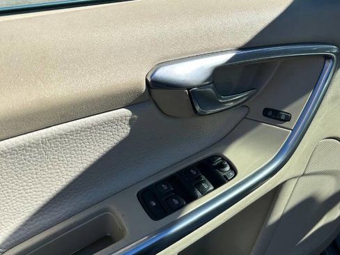 Used 2013 Volvo S60 T5 image 14