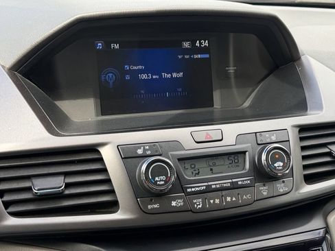 Used 2015 Honda Odyssey EX-L image 26