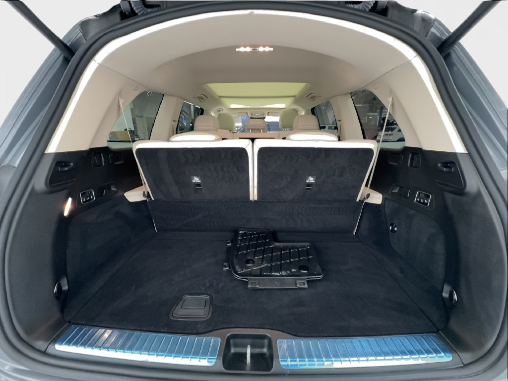 Used 2022 Mercedes-Benz GLS 450 4MATIC image 18