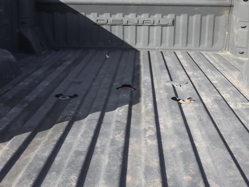 Used 2021 GMC Sierra 3500 Denali w/ Denali Ultimate Package image 9